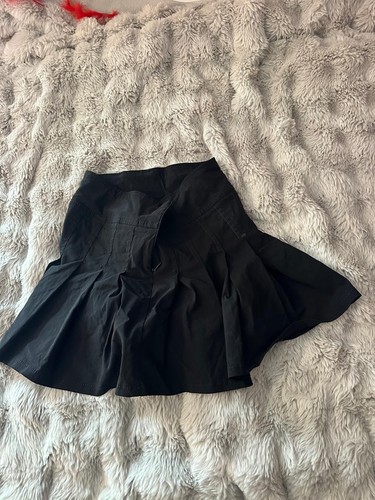 Black pleated flared ra - pleated,