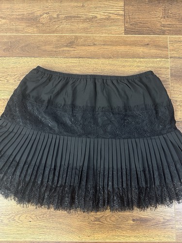Black rara skort pleated lace - black,